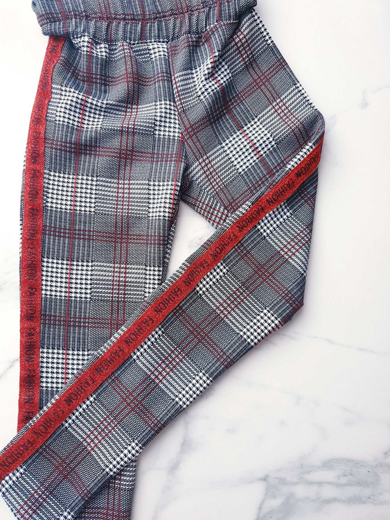 Kizz Spodnie Kratka z Czerwonym Lampasem