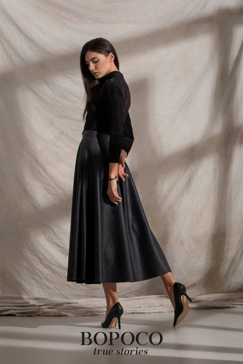 TIULOWA SPÓDNICZKA Z DŁUŻSZYM TYŁEM