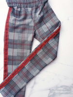 Hose kariert mit rotem Band