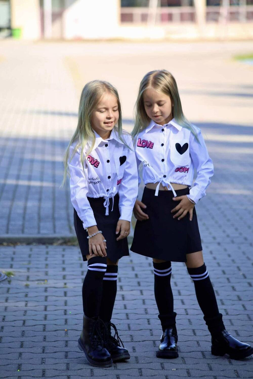 Das kleine T-Shirt-Kleidchen im Gitter